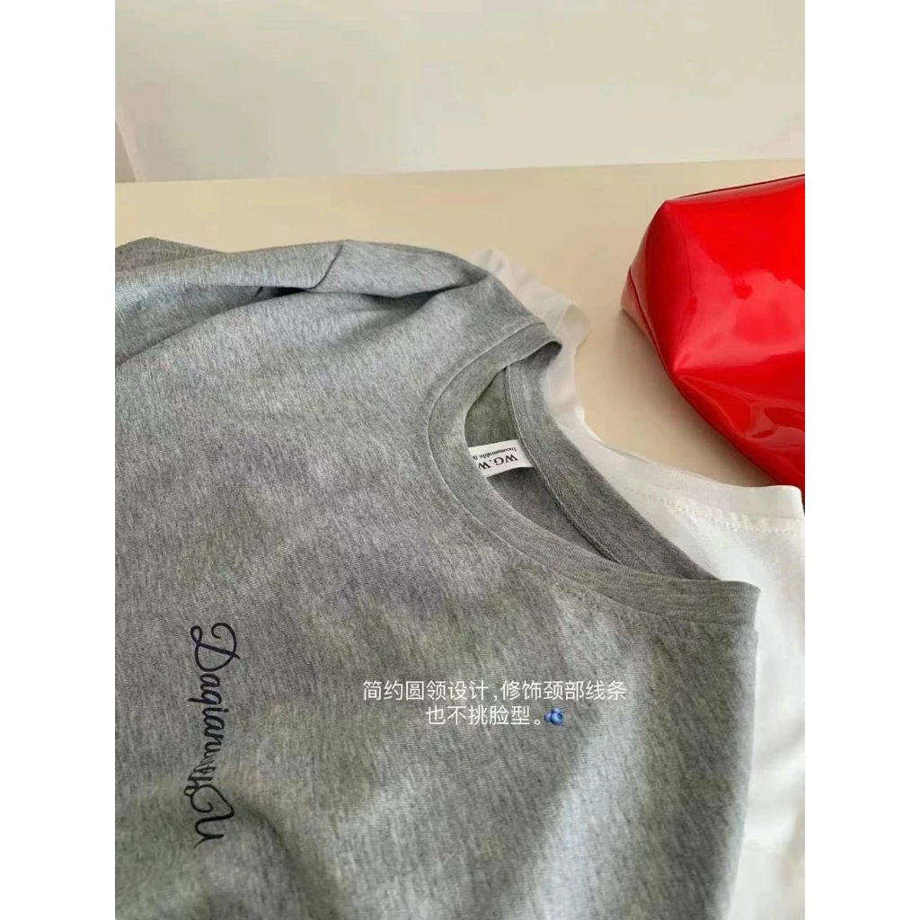 WG.WE เสื้อคอกลมแขนสั้นสกรีนลายด้านหน้าและลายดอกไม้ด้านหลัง thumbnail 6
