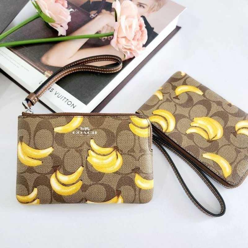 CORNER ZIP WRISTLET (COACH 58035 / F80214 / CR945 / CP483 58032 / CJ792 / CS602 / CR817 / CR820 )