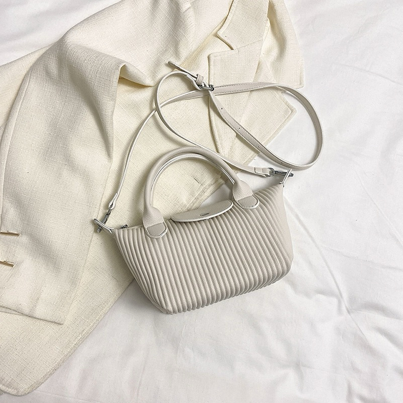 กระเป๋ารุ่น Mini Nanny bag ใบเล็ก มีสายสะพายยาว
