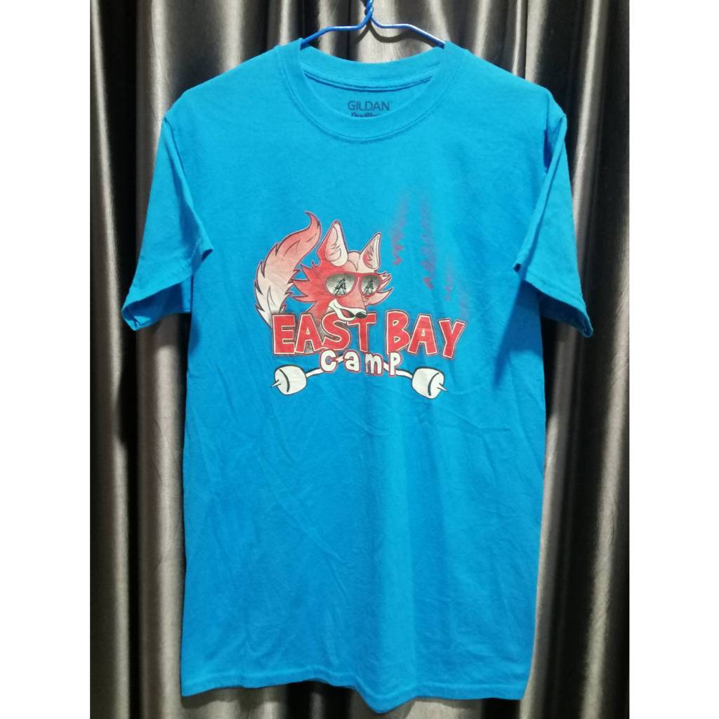 เสื้อวินเทจ สีฟ้า ลาย EAST BAY CAMP ขนาดรอบอก35นิ้ว ยาว28นิ้ว