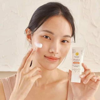 1 แถม 1 Pinnara Perfect Sunscreen Ultra Light SPF50+ PA++++ พิณนารากันแดดเนื้อครีม สีขาว ของแท้ 100% ปริมาณ 30 กรัม