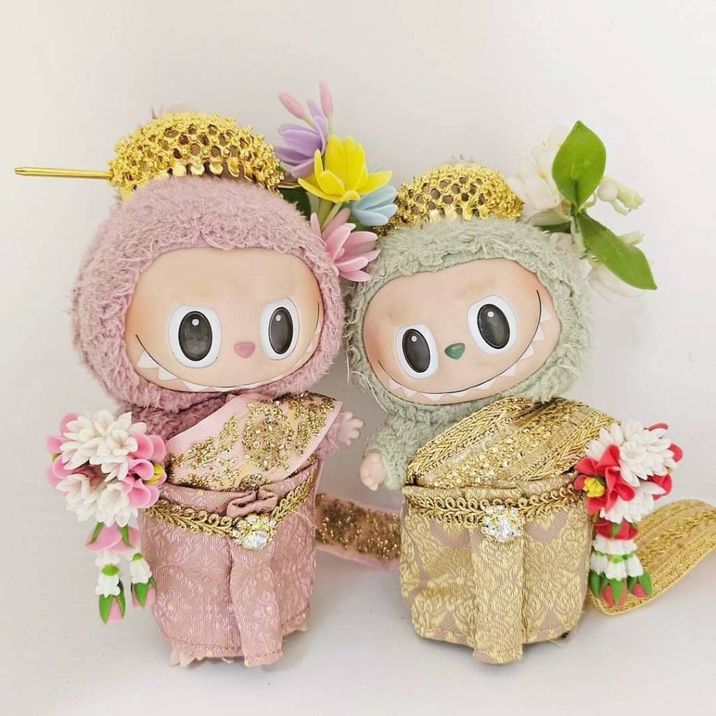 Labubu ชุดลาบูบู้ ชุดไทยลาบูบู้ ชุดลาบูบู้ ราคาไม่รวมเครื่องหัวและมาลัย