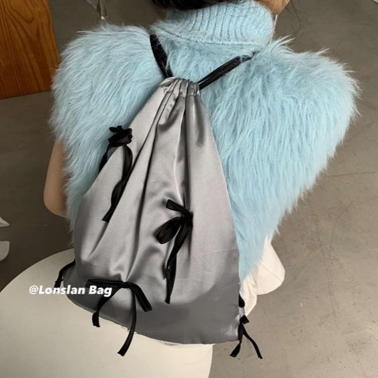 Look.Hive 2025 กระเป๋าเป้เกาหลีติดโบว์ ผ้ากัมมะหยี่น่ารัก 2 สี NEW N063