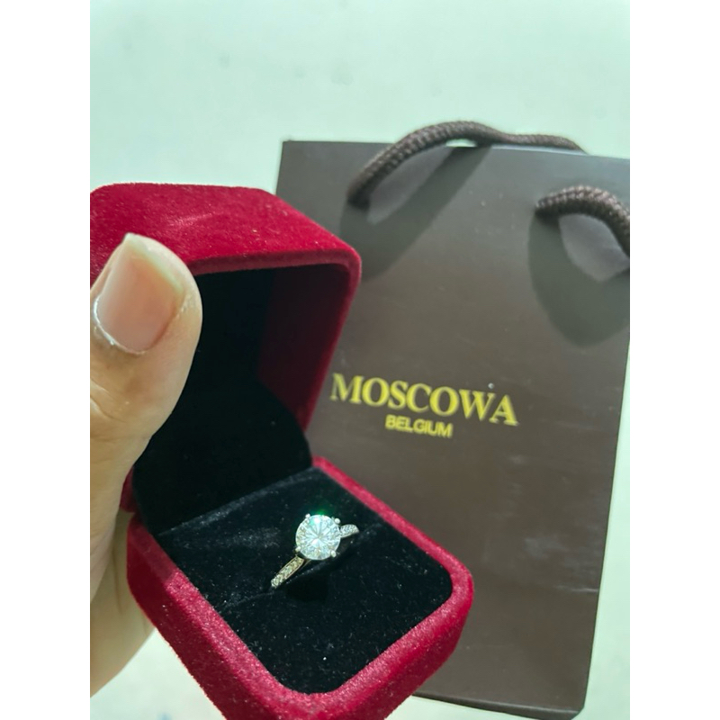 📌📌📌ขายแล้วค่ะ📌📌📌แหวนเพชรชู แบรนด์Moscowa