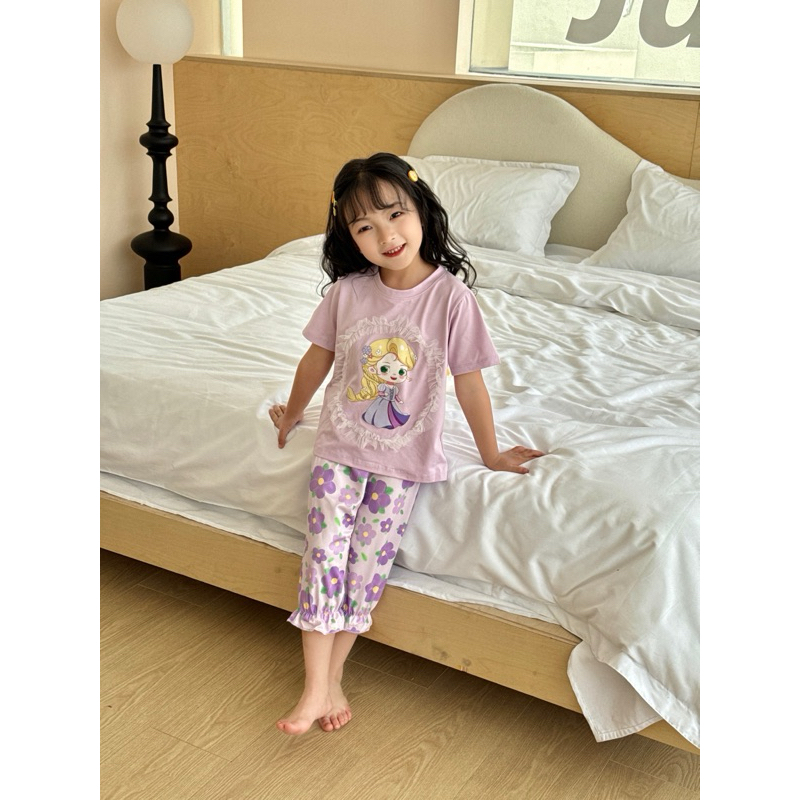 ชุดเซ็ท 2 ชิ้น ลายเจ้าหญิง + กางเกงขาจั๊มลายดอก - รูปที่ 5