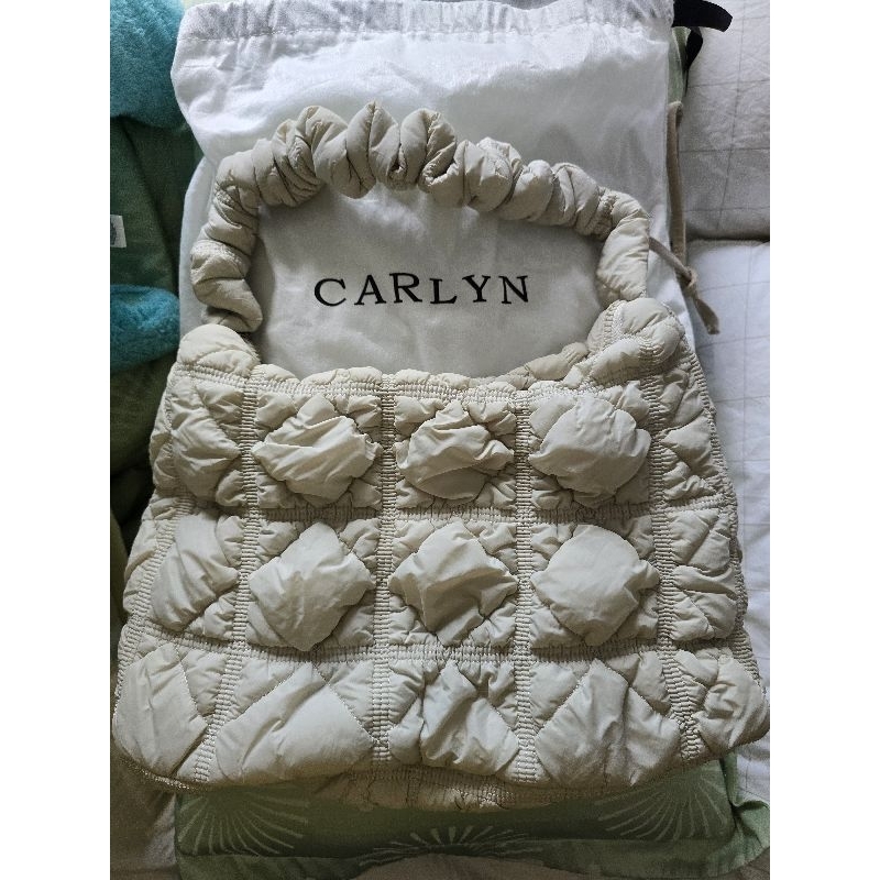 กระเป๋า CARLYN LANE สี spring grey