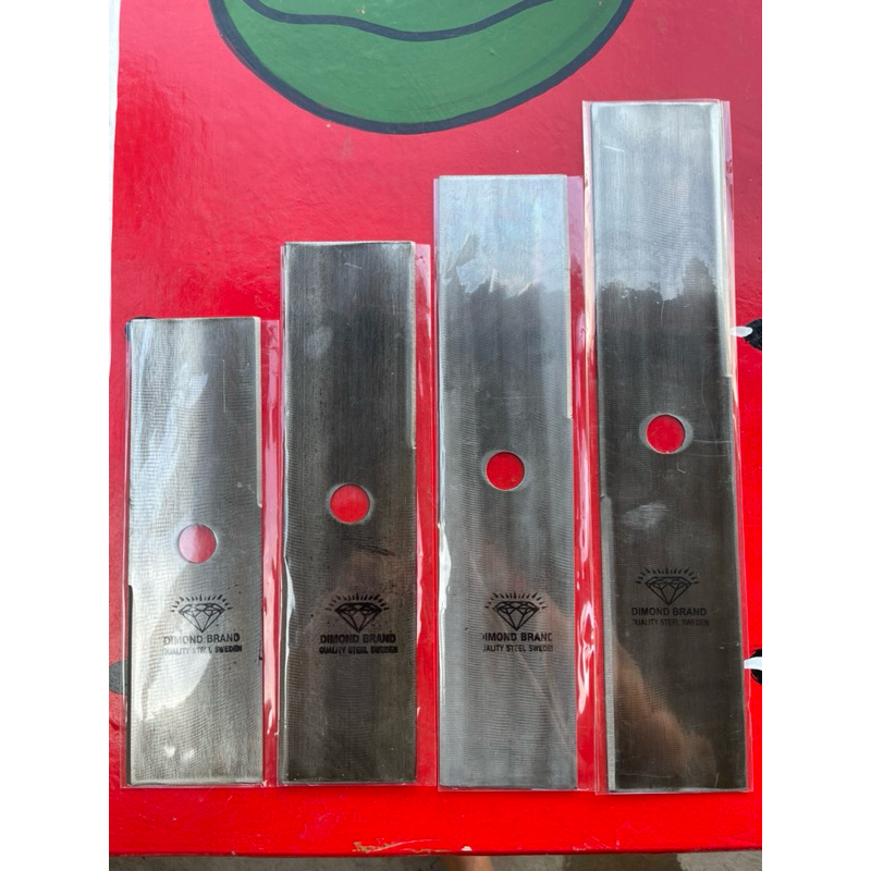 ใบตัดหญ้า (ตราเพชร) ขนาด12“14”16“และ18 นิ้ว ใบมีดทำจากใบเลื่อยแท้100%แข็งแรงคมทนทานมสกใช้สำหรับเครื่องสะพาย