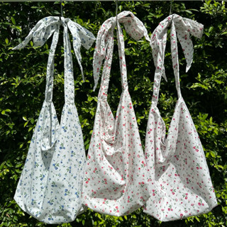 กระเป๋าสีขาว ลายดอกกุหลาบ💐