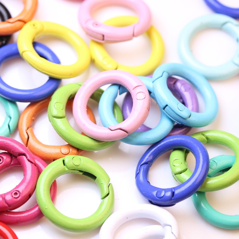 ห่วงกลม สีCANDY น่ารัก มี 2 ขนาด แบบมีตัวล็อค เส้นลวดหนาแข็งแรง
