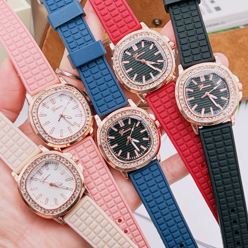 GENEVA นาฬิกาข้อมือผู้หญิงสายยาง แบรนด์เจนนิวา ขนาด 35 มม.