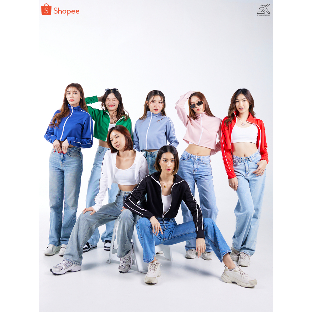 Expogarment ชุดเซ็ต เสื้อแจ็คเก็ต ครอป เอวลอย กางเกงวอร์ม ขายาว แต่งแถบ ลุคสปอร์ต ออกกำลังกาย