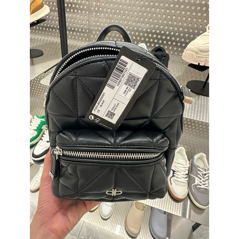 New Pedro bag ขนาดเล็ก ราคา 1950 บาท (ราคาเต็ม 2700 บาท)