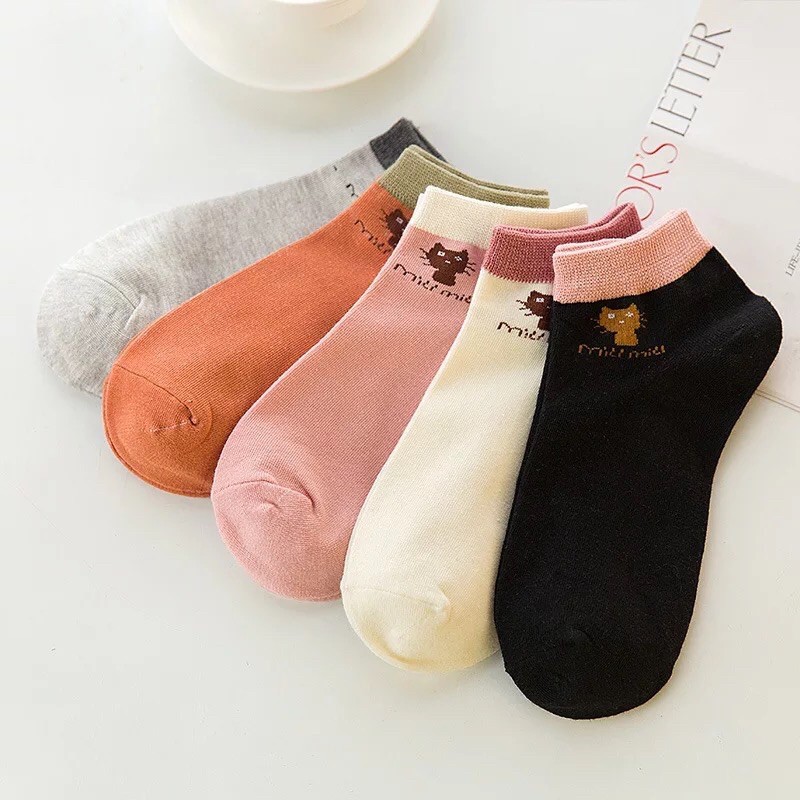 ถุงเท้าแมว ซื้อ 1 คู่ แถม 1 คู่ ถุงเท้าข้อสั้น ถุงเท้าแฟชั่นพร้อมส่ง - รูปที่ 2