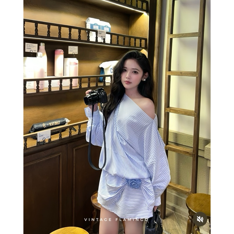 Vintage Flamingo- MIKI BLUE DRESS เดรสไหล่เดียว