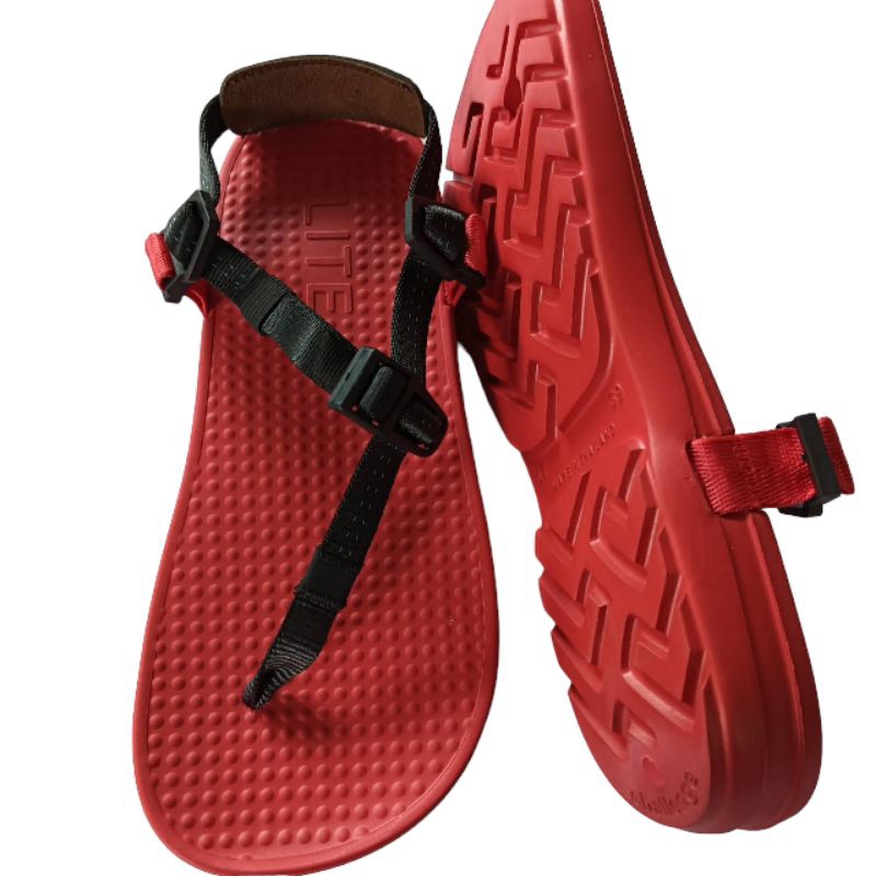 รองเท้าแตะวิ่ง รุ่น challenge แบรนด์ แตะอีลิท Elite Sandals [ สีแดง สายสีดำ ] นุ่มแน่นและsupport ดี มีสารกันลื่น