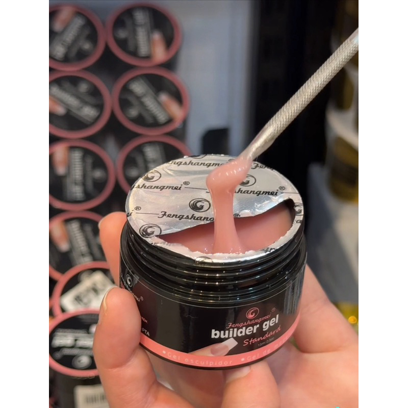 Builder gel ต่อเล็บ standard อย่างดี ไม่ร้อนหน้าเล็บ มีสองสีให้เลือก ขึ้นฟอร์มได้เป๊ะ เนื้อแน่น ทรงสวยแข็งแรง แน่นทน