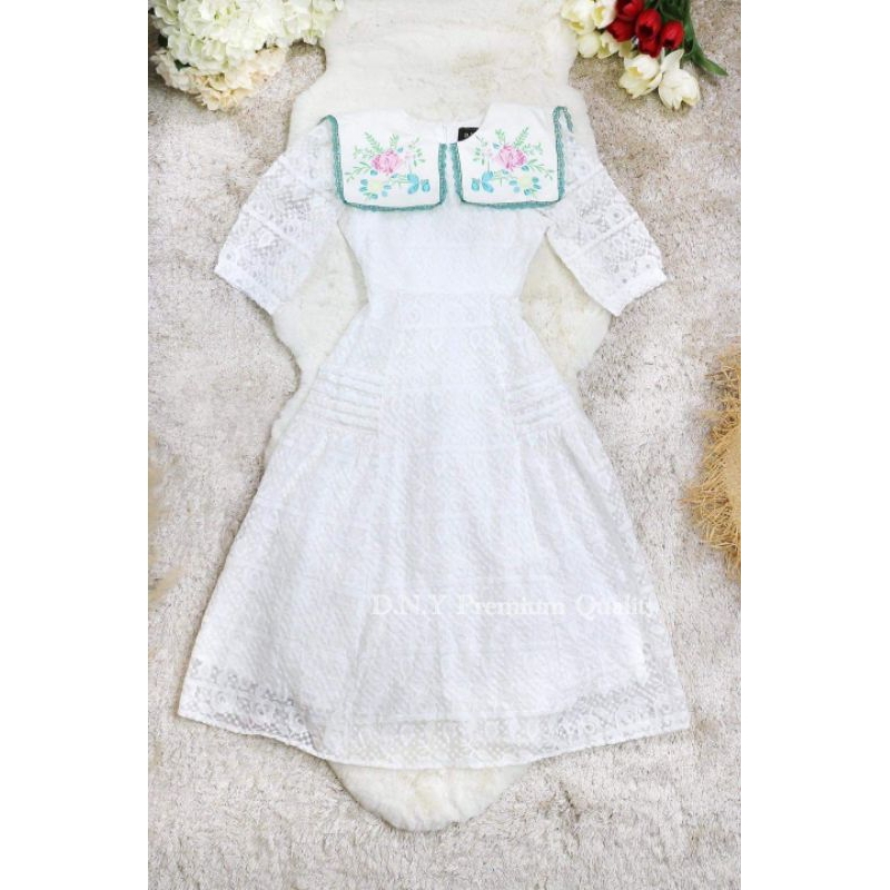 เดรสขาวออกงาน!!! M-4XL Maxi Dress เดรสสีขาวผ้าปักแขนศอกแต่งปกไหล่พิมพ์ลายดอกไม้ งานป้าย DNY - รูปที่ 3