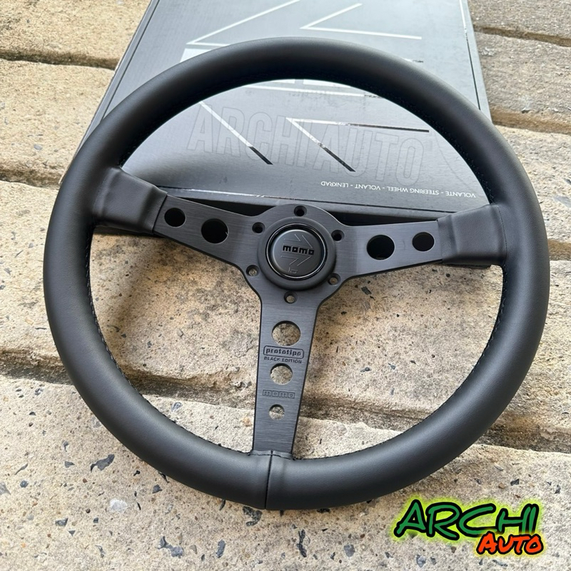 MOMO Steering wheel BLACK Edition  พวงมาลัย Prototipo พวงมาลัยแต่ง ขนาด 13.5“ นิ้ว ยก 1.5“
