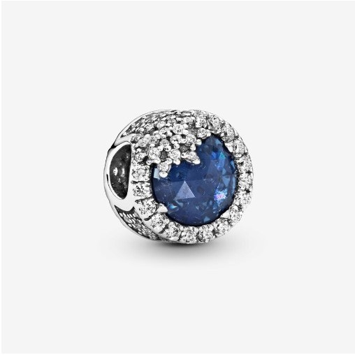 [พร้อมส่ง สินค้าแท้ 💯]  ** Radiant **  Pandora Blue Dazzling Snowflake Charm ** Frozen**