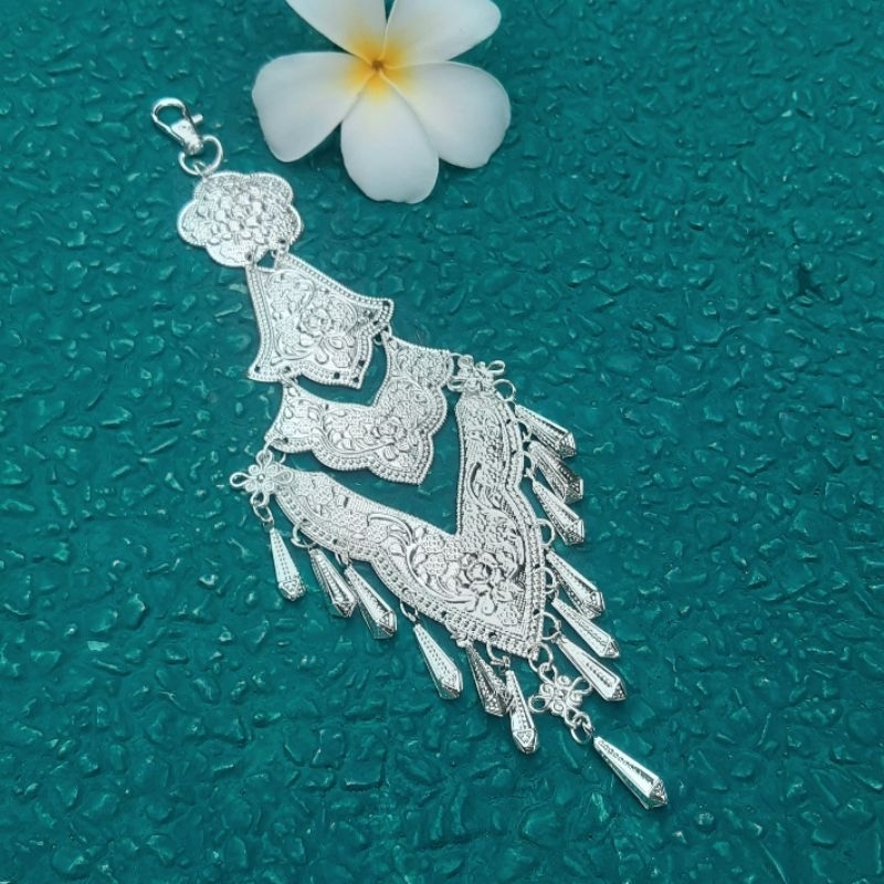 ห้อยข้างชุดไทย ห้อยข้างเข็มขัดชุดไทย ตุ้งติ้ง ลวดลายโบราณสวยงาม งานปราณีต แลดูอ่อนช้อย เครื่องประดับชุดไทย ห้อยข้าง