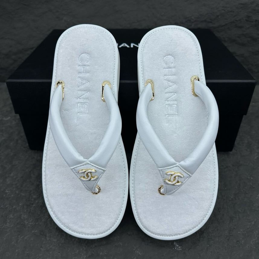 100% ของแท้ Chanel Coco Flip Flop รองเท้าแตะแฟชั่นสุภาพสตรีสีขาว