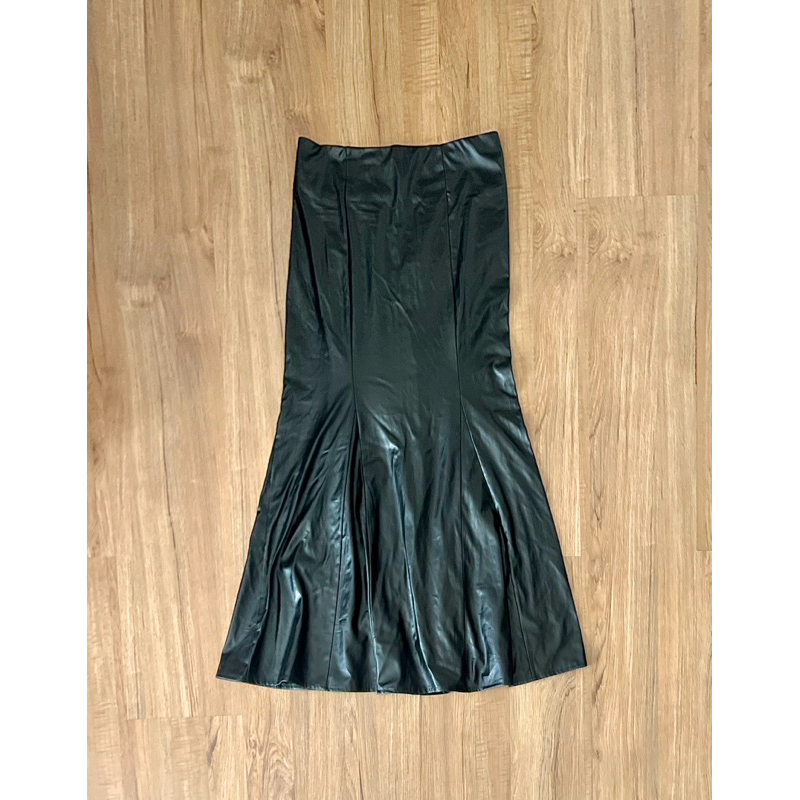 nohea leather skirtทรงหางปลา