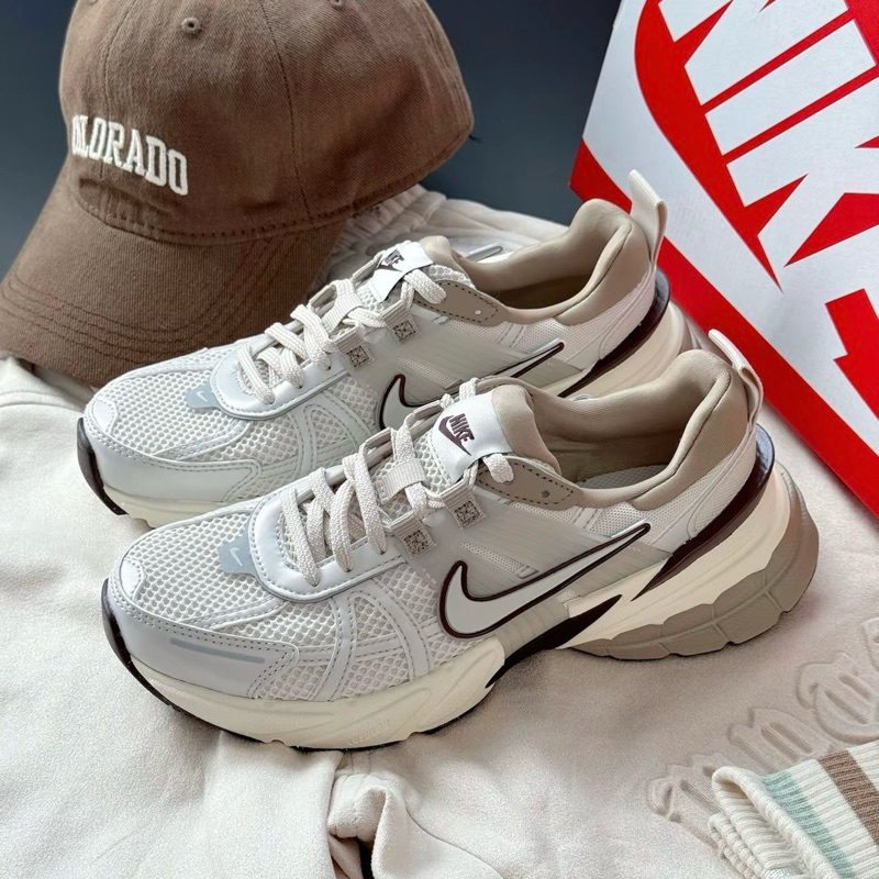 Nike V2K Run Sail Tan Brown พร้อมส่ง