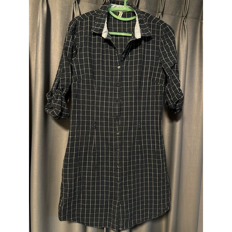 เสื้อเชิ้ต AIIZ มือ 2 มีกระเป๋า 2 ข้าง