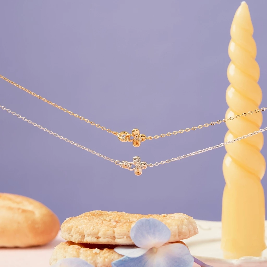 YVIS Petals Necklace