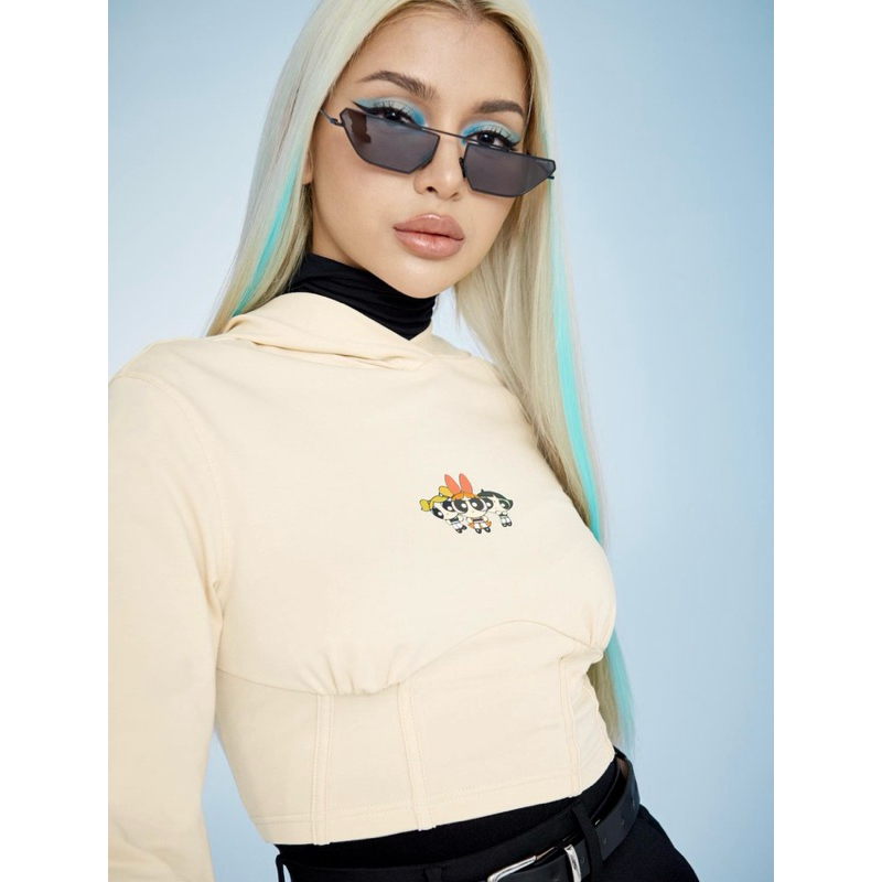 ส่งต่อ เสื้อครอป pomelo กระโปรง pomelo x hello kitty สภาพใหม่มาก