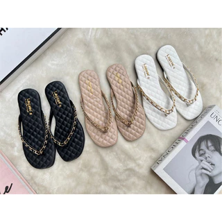 รองเท้าแตะแฟชั่นแบบหูคีบประดับด้วยโซ่ทอง เรียบสวยใส่สบายเท้าราคาหลักร้อย พร้อมส่ง