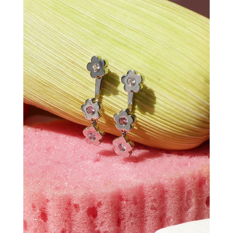 ivowly-Blossom earring ต่างหูห้อยดอกไม้