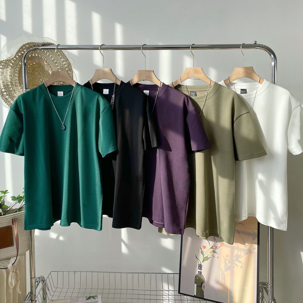 Basi เสื้อยืด oversize สีพื้น คอกลม ทรงหลวม ผ้าชนิดพิเศษ อยู่ทรง ยับยาก แห้งไว ผ้านุ่ม ใส่สบาย ระบายอากาศดี แมชต์ง่าย