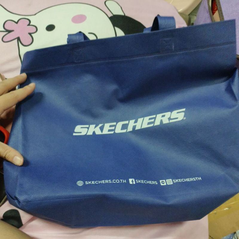 ถุงผ้าskechersใบเล็กราคาไม่แพงใช้งานดีราคาต่อใบ