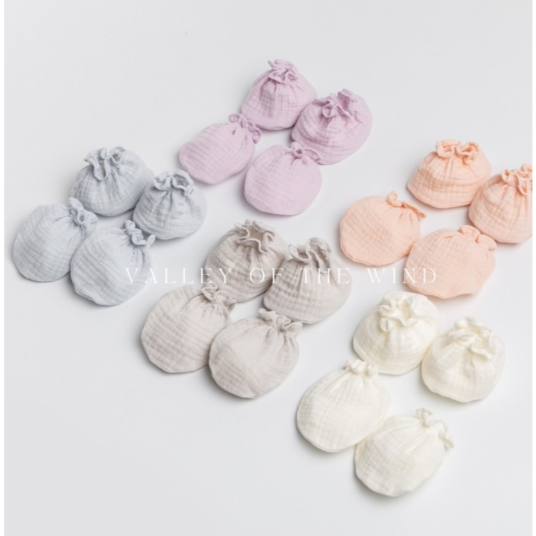 Cali ถุงมือถุงเท้า เด็กอ่อน ผ้ามัสลินทอเส้นใยธรรมชาติ🌿สีพื้นพาสเทล *ป้าย Cali Baby