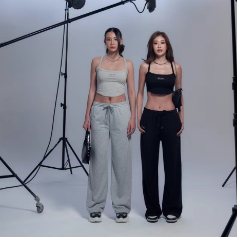 Atipashop - DEV WARM PANTS กางเกงวอร์ม ขายาว เอวยางยืด ปักโลโก้