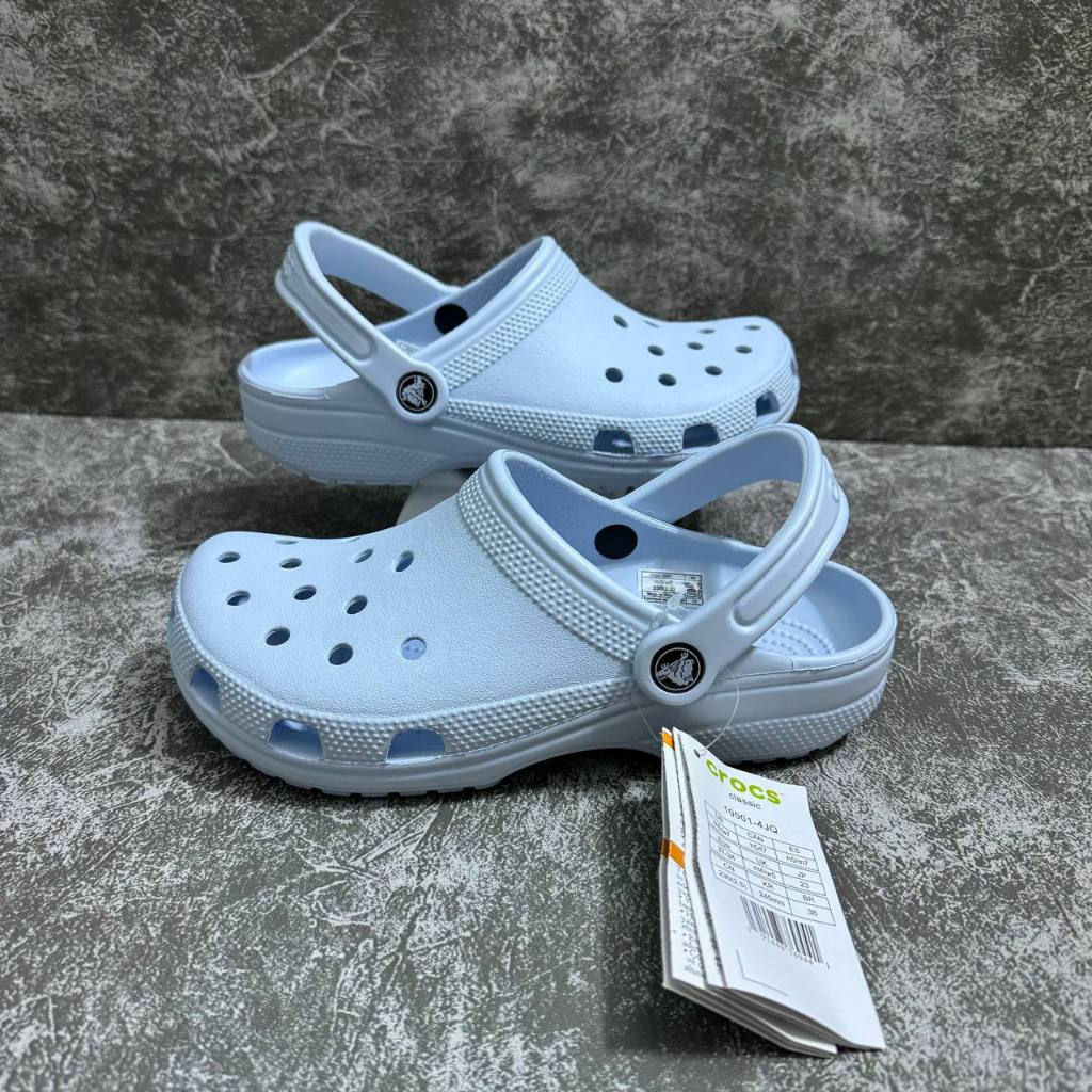 รองเท้าแตะ Crocs Classic clog  ใหม่ สวย เบามาก ใส่สบาย ผู้หญิงผู้ชาย ไซส์ 36---45 ราคาถูกใจ (สินค้าพร้อมจัดส่งจากไทย)