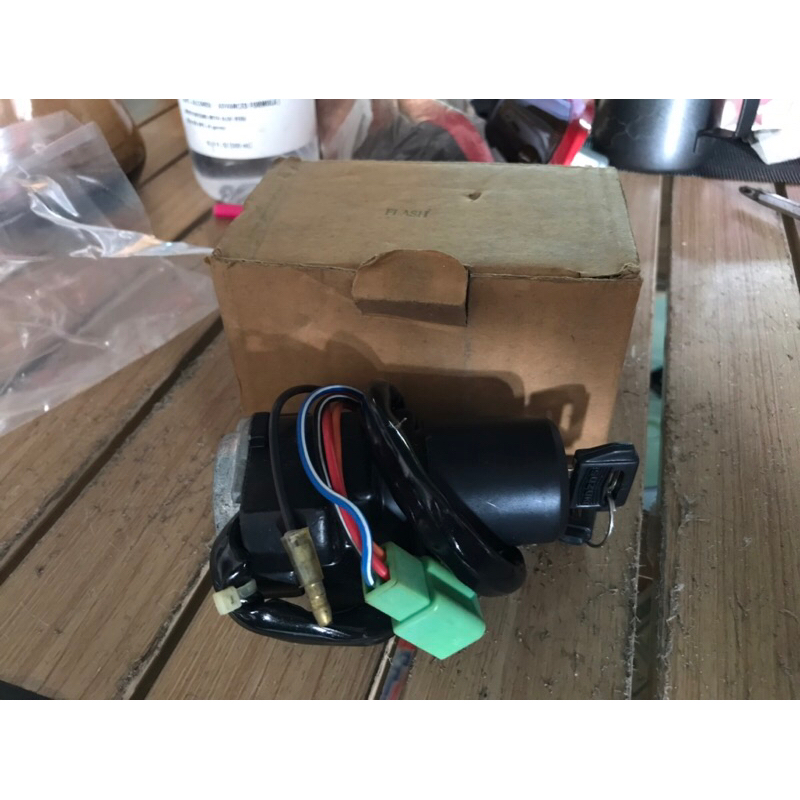 สวิชกุญแจ Suzuki flash