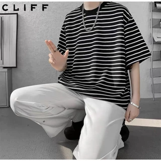 CLIFF -COD✅เสื้อยืดผู้ชาย แขนสั้นลายทาง เสื้อคอกลม เสื้อผ้าผู้หญิง ชุดคู่รัก แบบหลวม แมทช์ลุคง่าย