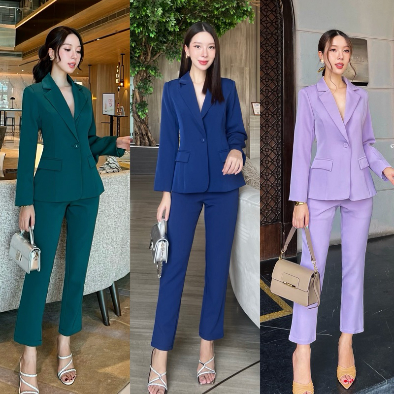 CHARISSA KLOSET ชุดสูททำงานผู้หญิง สูททรงเรียบหรู สีสวยที่ต้องมีมีติดตู้ รหัส 20070