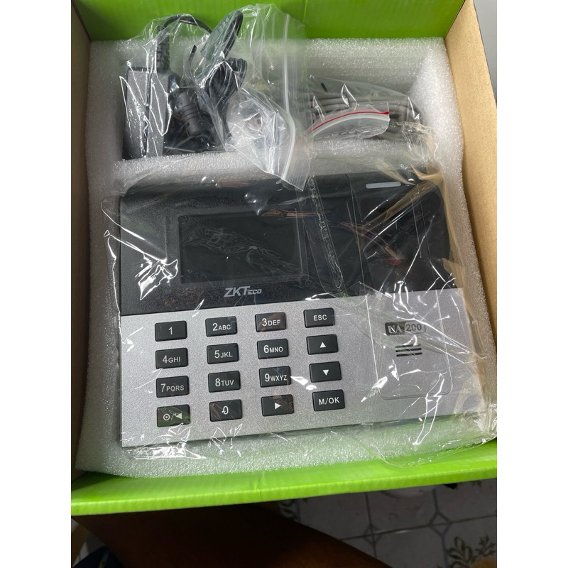 เครื่องสแกนลายนิ้วมือ ZKTeco ZK-UA200