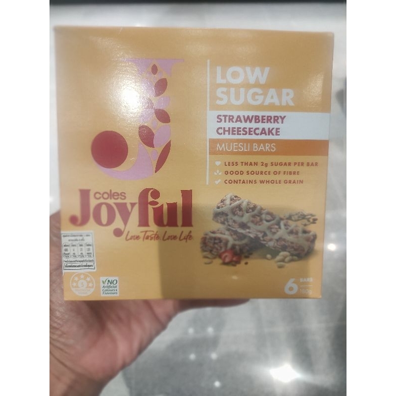 Coles Low Gugar strawberry Cheesecake muesli bars180g ธัญพืชชนิดแท่งรสสตอเบอรี่ชีสเค้กสูตรน้ำตาลน้อย
