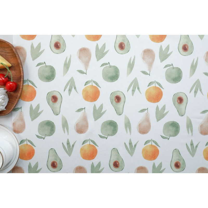 ผ้าาคอตตอน 100% คอตตอนทอทวิล ผ้าหน้ากว้าง 1.6 เมตร ลาย อโวคาโดกับแอปเปิ้ล