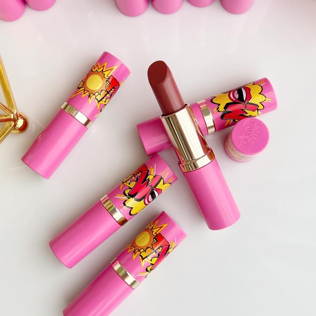 ชมพูนมๆปนกุหลาบแดงตุ่นๆ Estee Lauder Rouge a Levres Limited Lipstick 3.5g. # Knockout Rose NO-Box