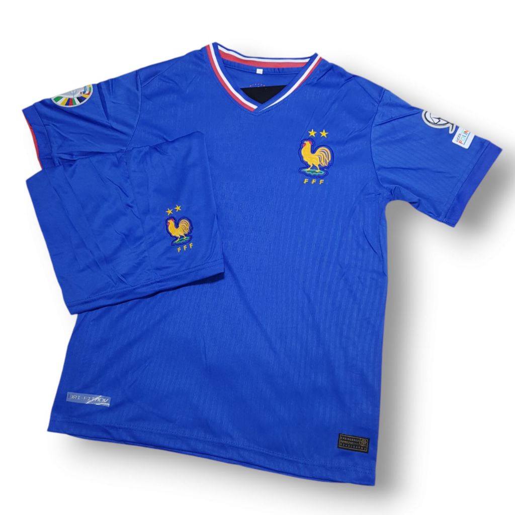 ชุดฟุตบบอล ทีม ฝรั่งเศส รุ่นใหม่ลา่าสุด 2024/25 ชุดผู้ใหญ่ ไซส์ M .L .XL. (เสื้อพร้อมกางเกง)