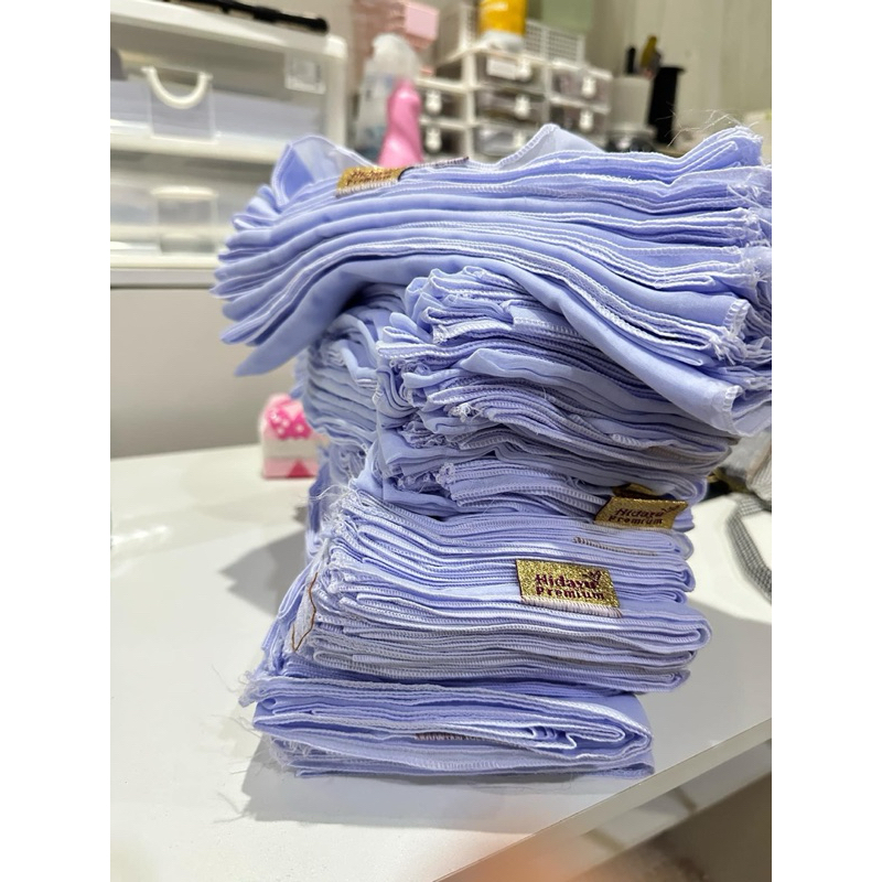 ผ้าคลุมพยาบาล สีขาวโอโม่