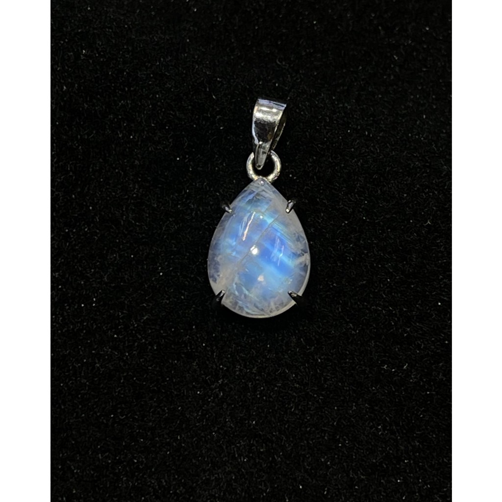 Natural  Moonstone Pendant 925 Silver