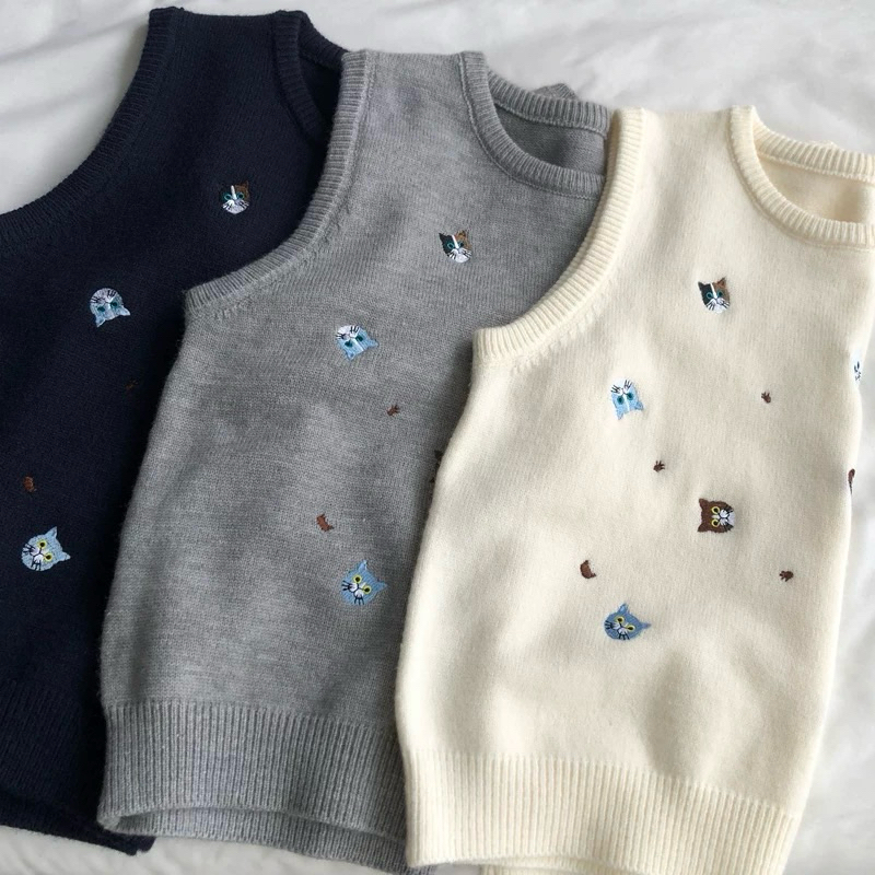 hh selected/ cat emb vest (พร้อมส่ง) เสื้อกั๊ก vest ผ้าถัก ปักลายแมว