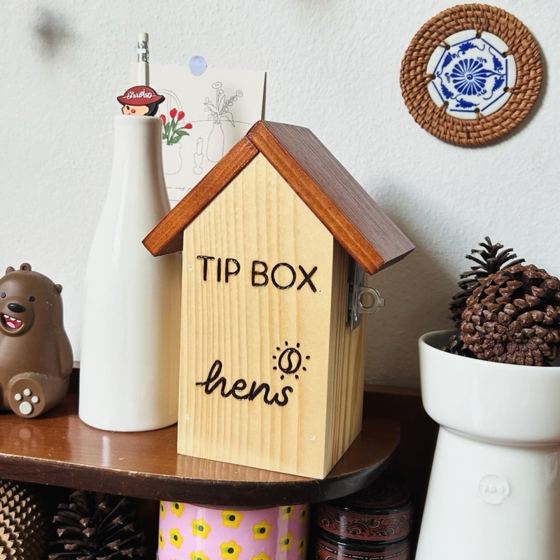 TIP BOX ออมสินทรงบ้าน 9x9xสูง20cm กล่องไม้ใส่เงิน