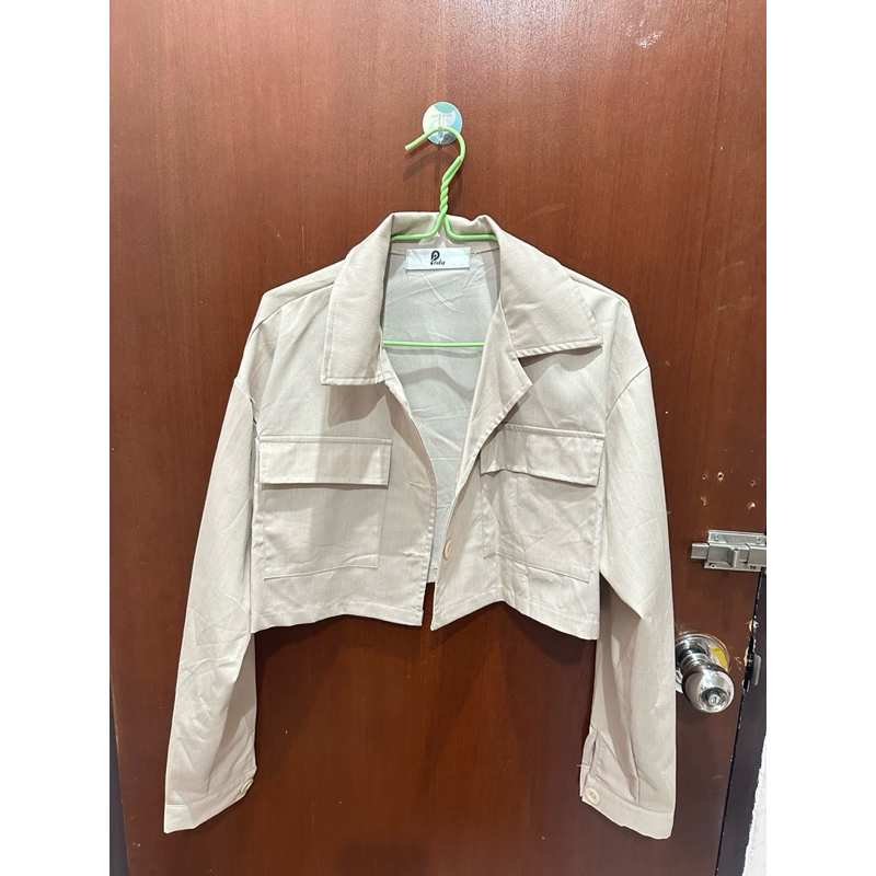 pradap เสื้อครอป ประดับ